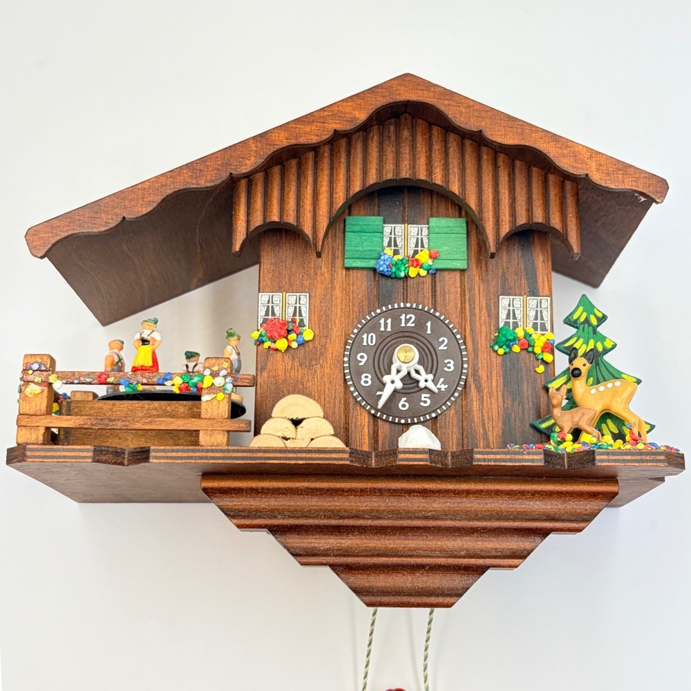 VTG Hermle Quartz 2200 German Cuckoo Clock Chalet Dancers Deer Alpine Wood House - Picture 9 of 17
